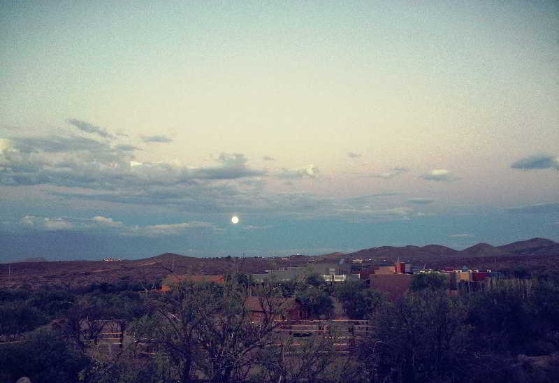 Отель Tombstone Monument Guest Ranch Экстерьер фото